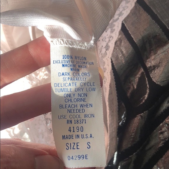 VTG Nylon Sleeveless Long Nightgown - Picture 3 of 4